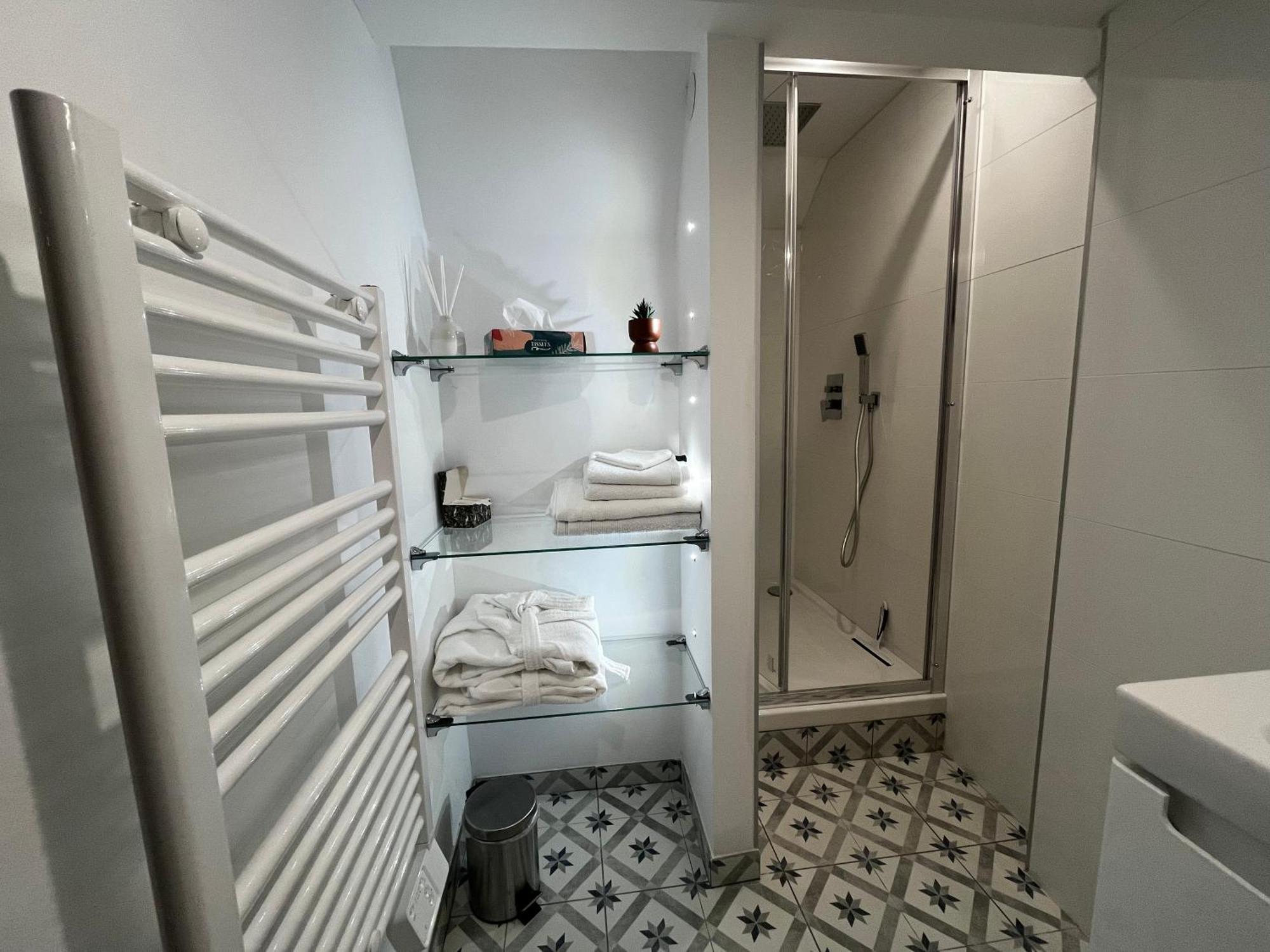 Tinyhouse Experience In Beaujolais Appartement Villefranche-sur-Saône Buitenkant foto